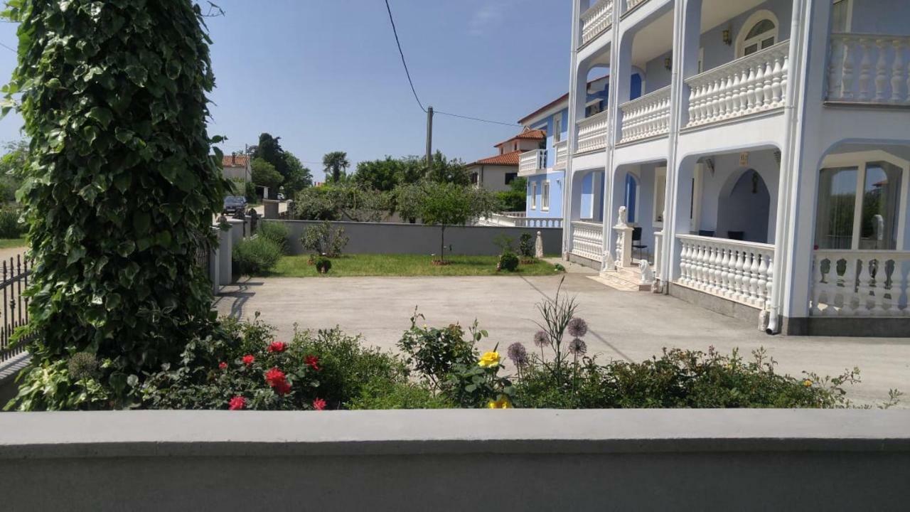 פורץ Apartman Janja מראה חיצוני תמונה