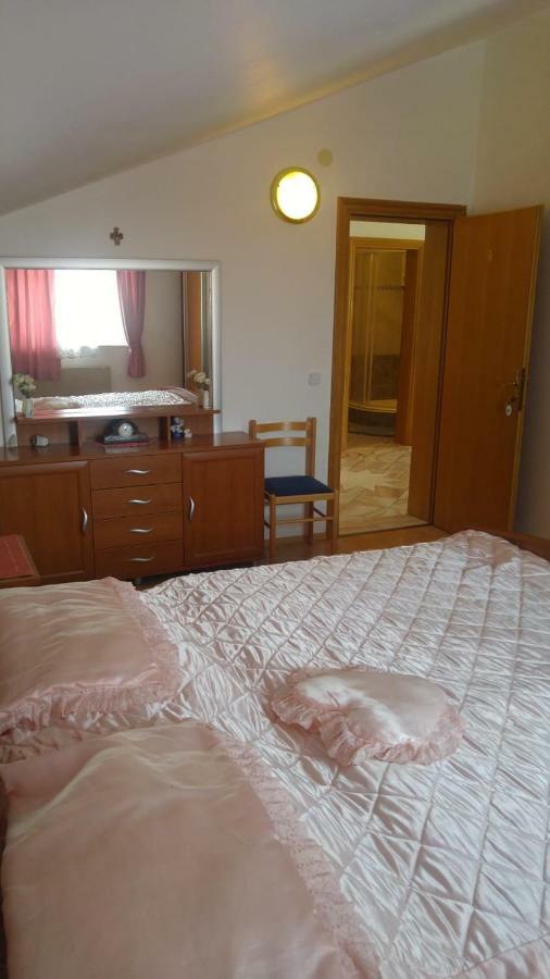 פורץ Apartman Janja מראה חיצוני תמונה