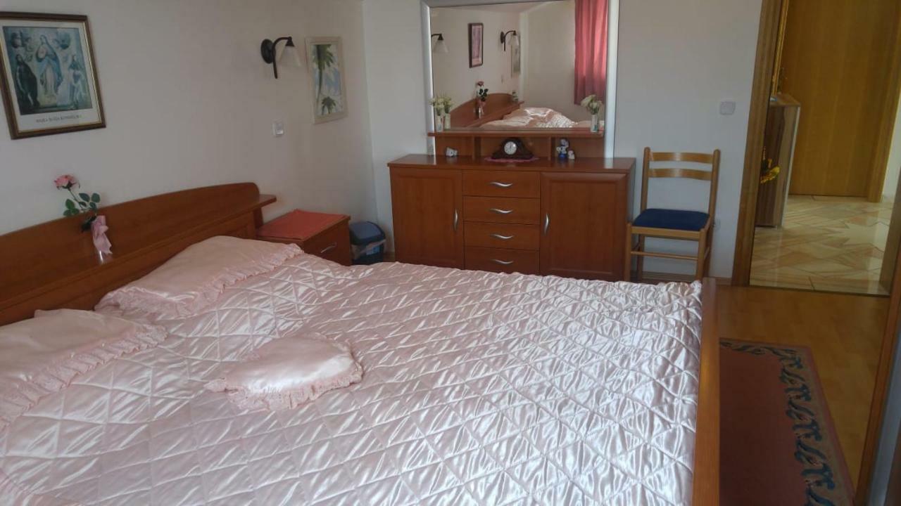 פורץ Apartman Janja מראה חיצוני תמונה