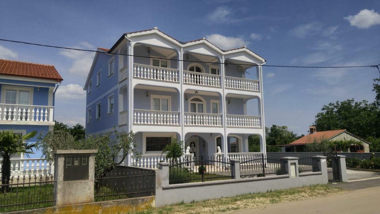 פורץ Apartman Janja מראה חיצוני תמונה