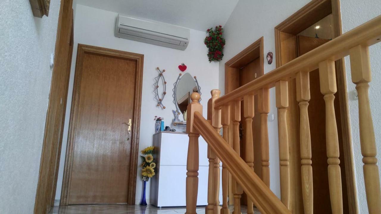 פורץ Apartman Janja מראה חיצוני תמונה