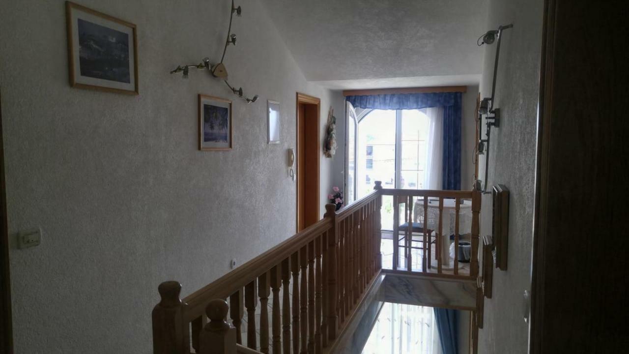פורץ Apartman Janja מראה חיצוני תמונה