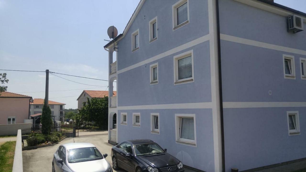 פורץ Apartman Janja מראה חיצוני תמונה